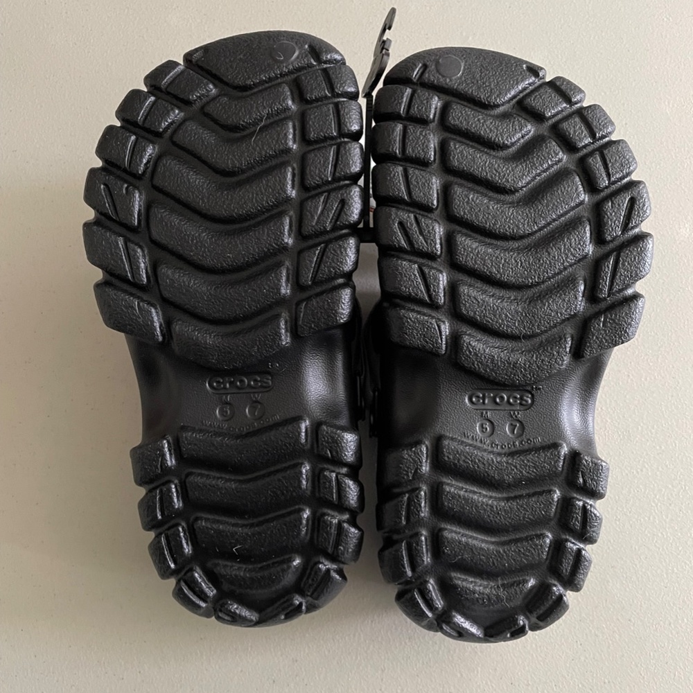 NWT Off Road Sport CROCS Clogs Black Womens 7 Mens 5 NWT
